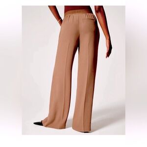 NWT Spanx Crepe Pleated Trouser